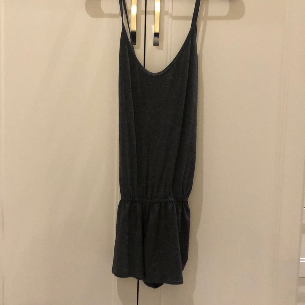 VUORI women’s romper